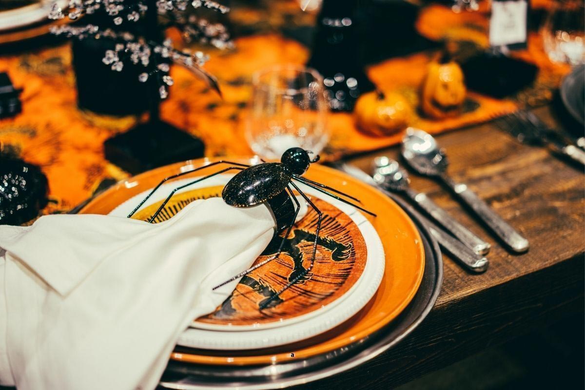 Decorare ristorante per Halloween