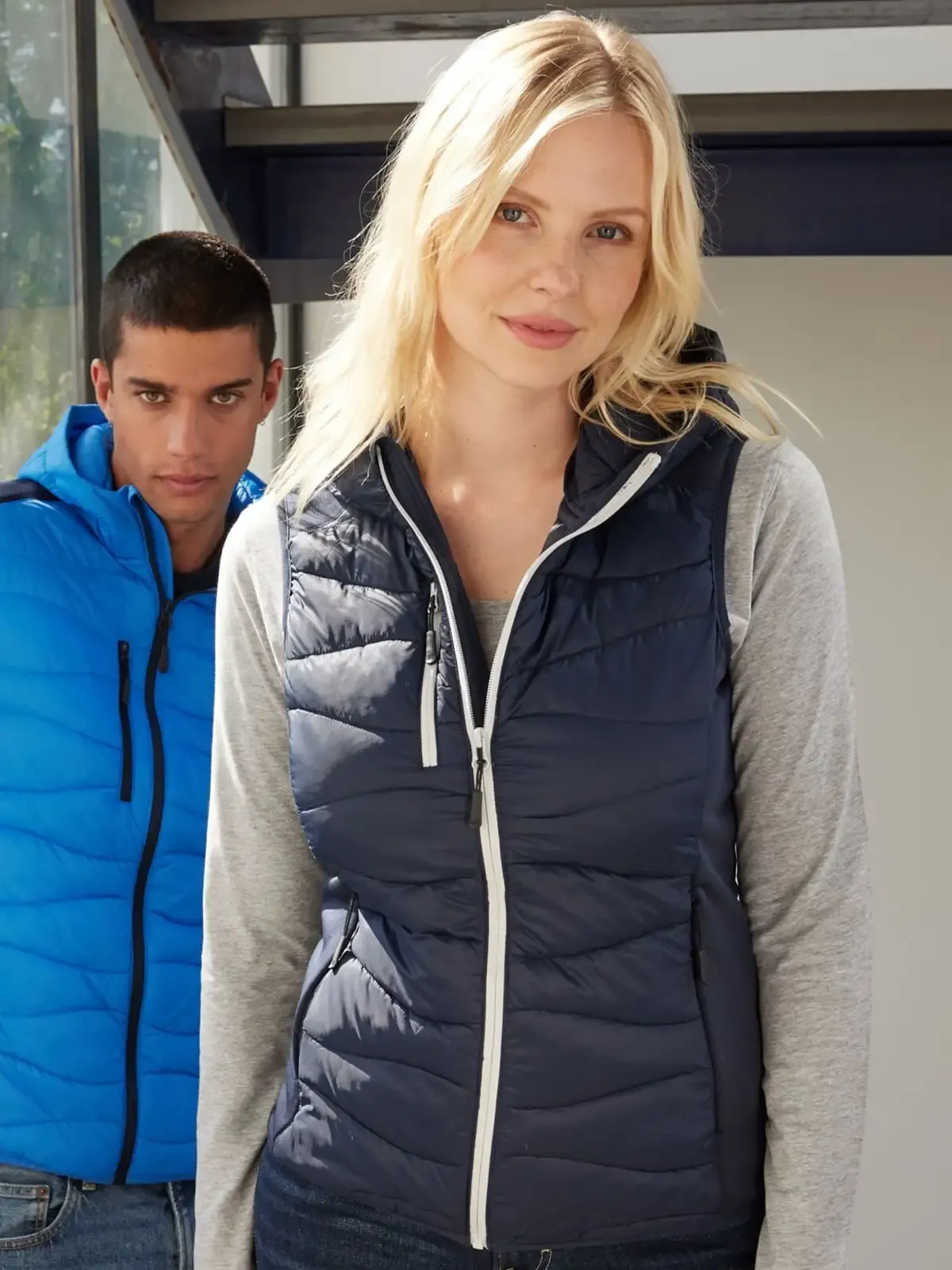Gilet da donna senza maniche in pile elasticizzato e trapuntato - James & Nicholson - JN1327