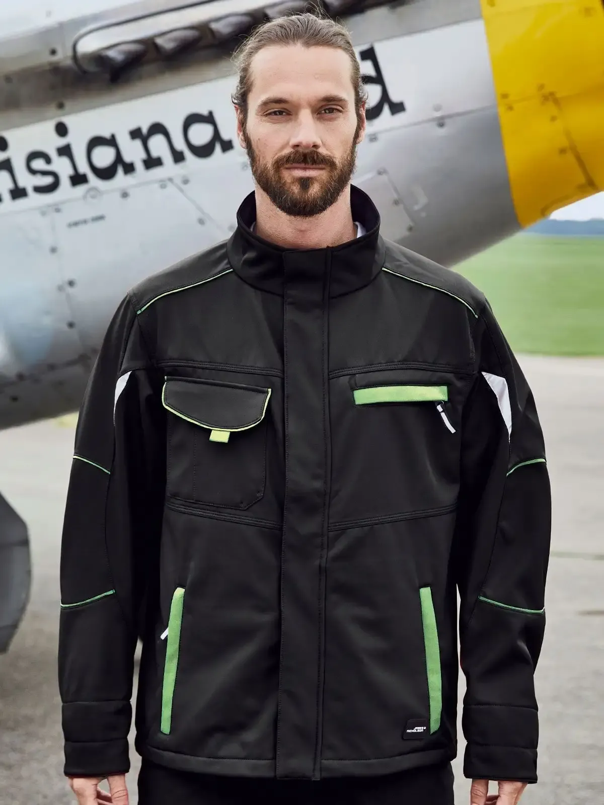 Giacca in softshell da lavoro robusta ed antivento - James & Nicholson - JN851