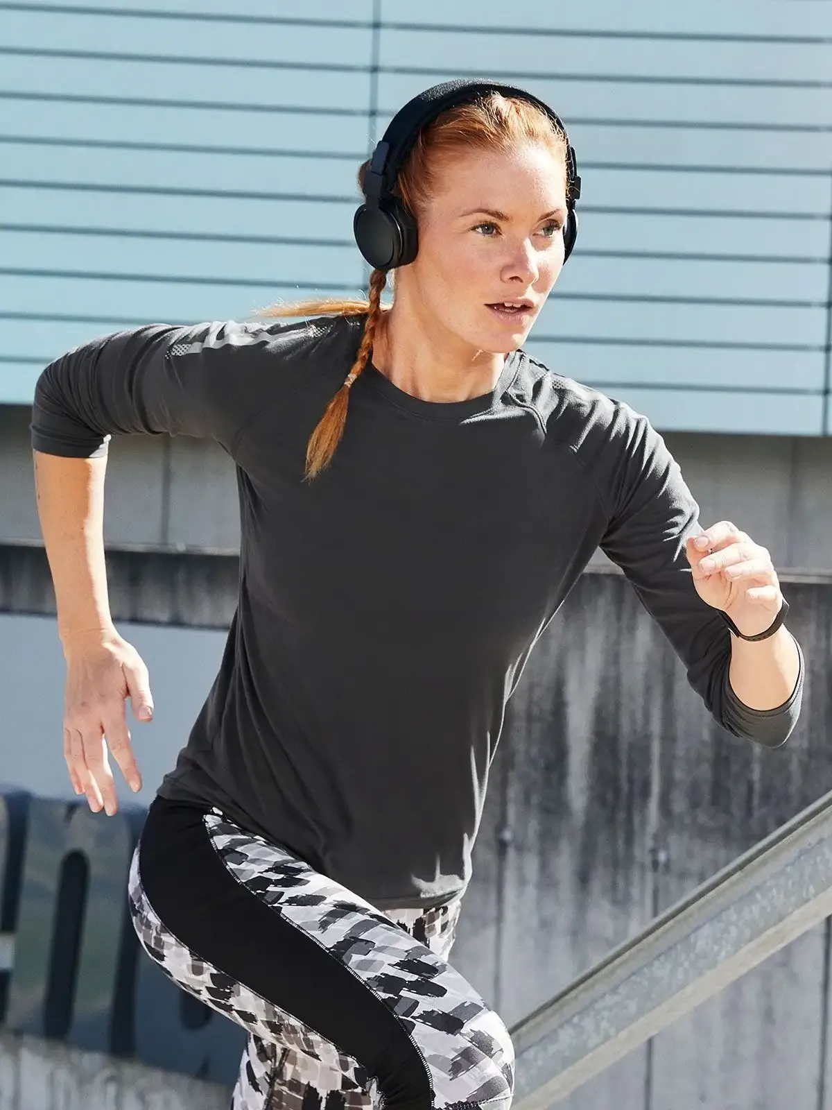 Maglietta sportiva da donna a maniche lunghe - James & Nicholson - JN521