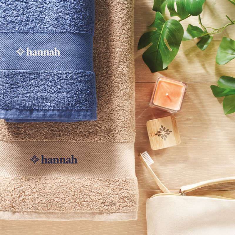 AmiAmarena Confezione Regalo Asciugamani Personalizzati, Idea Regalo Per Coppia. 4 Asciugamani Bagno Con Nastro Jacquard E Nome Ricamato. (Bianco, Jacquard - Foto 2