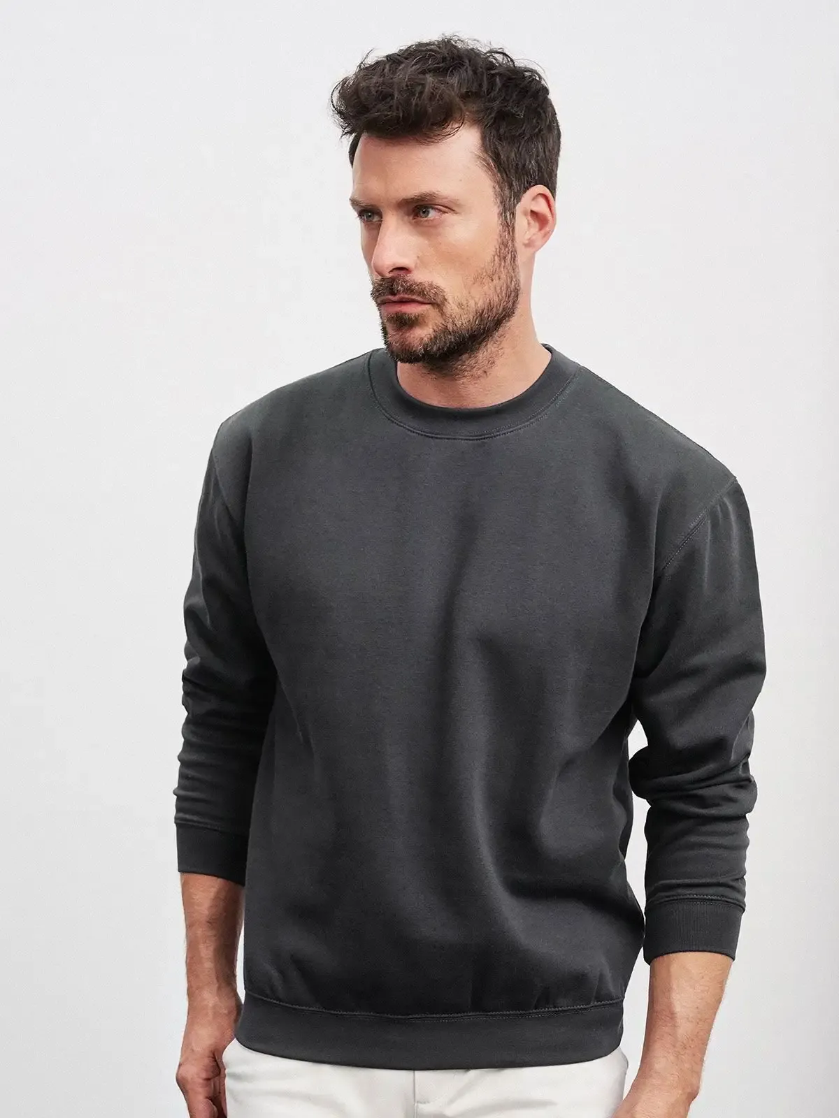 Felpa comfort classica con collo rotondo e felpata internamente - James & Nicholson - JN040