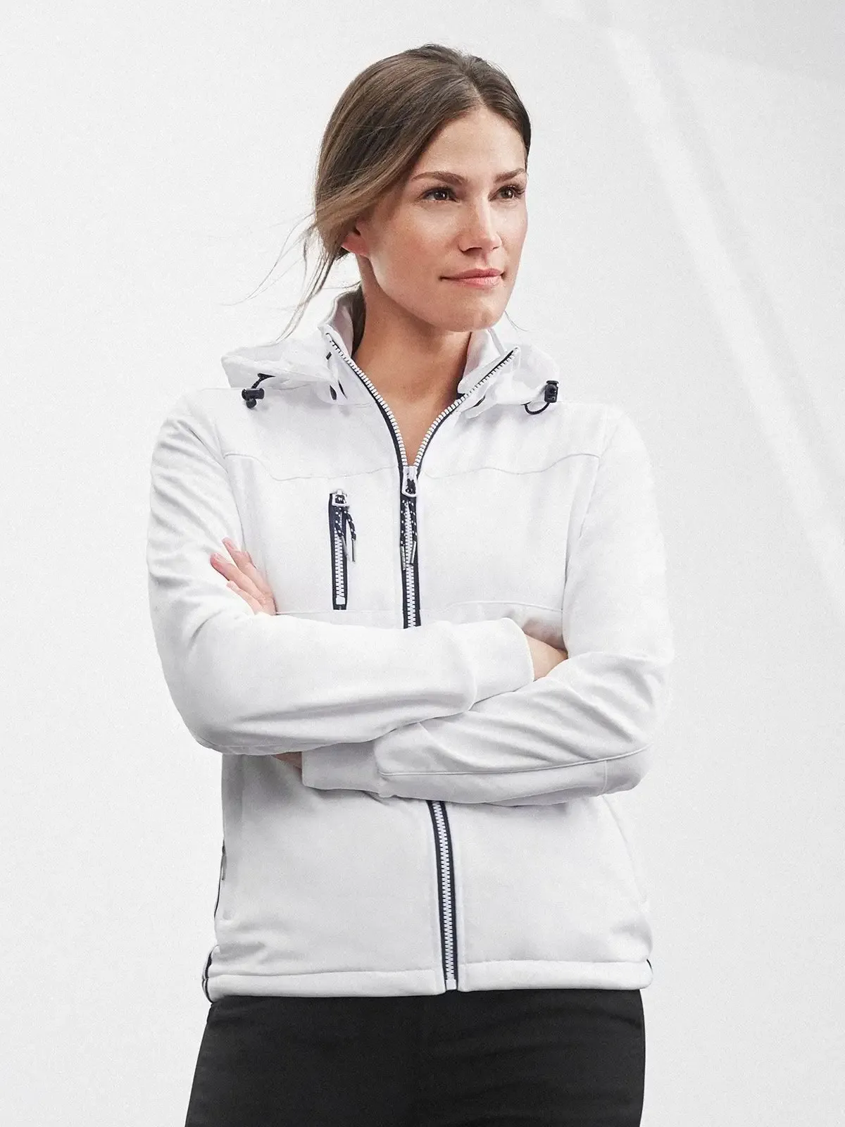 Giacca da donna in softshell con dettagli alla moda - James & Nicholson - JN1077