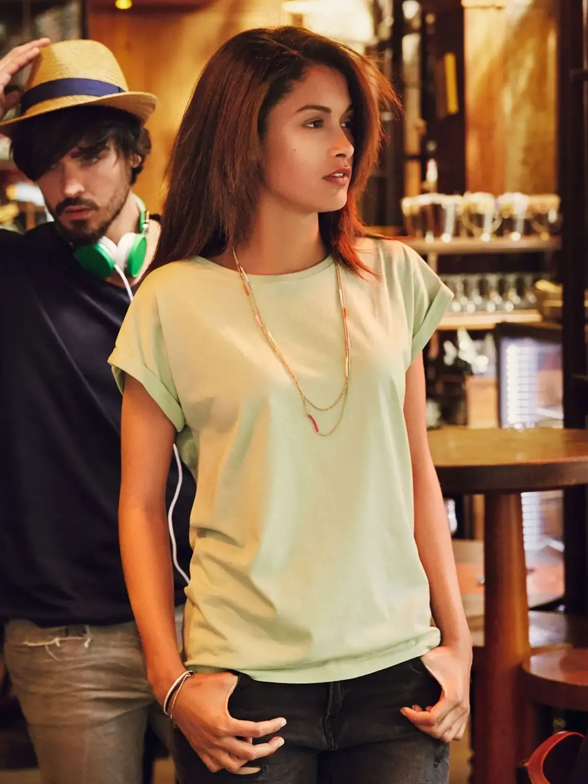 T-shirt da donna a manica corta e girocollo profondo - James & Nicholson - JN8005