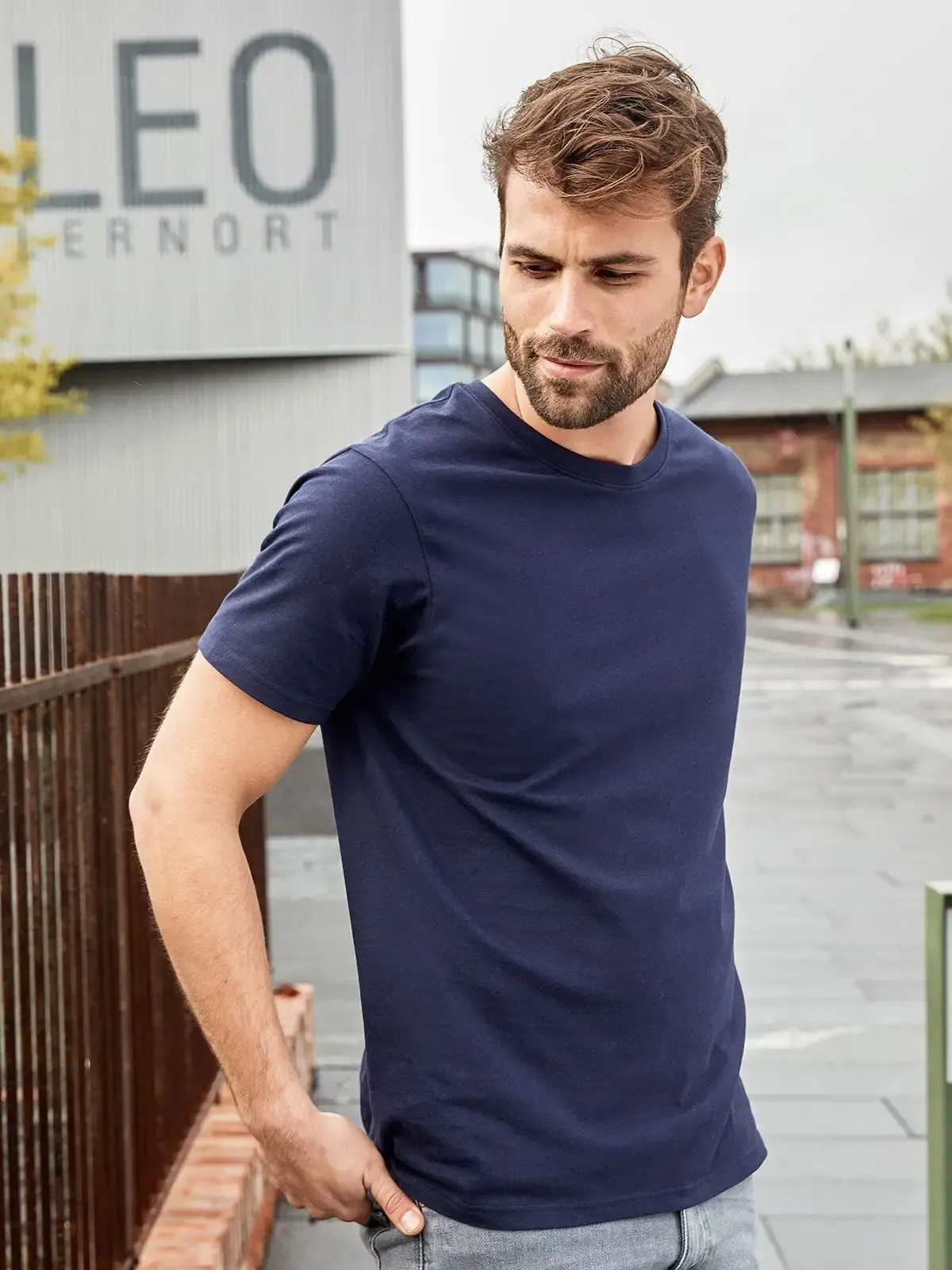 T-shirt da uomo a girocollo con bande nelle maniche in elastane - James & Nicholson - JN797